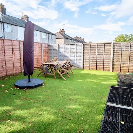 Little Garden View Apartment St Albans Bagian luar foto